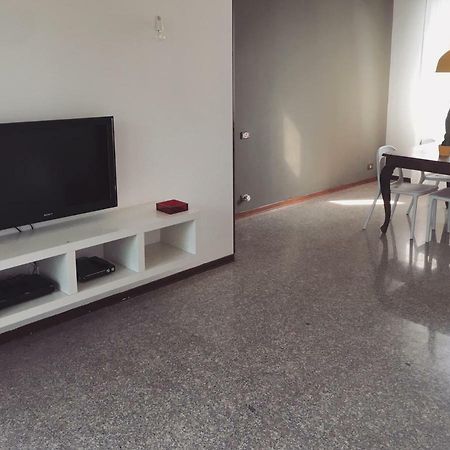 Sunny Family Apartment In Villa - Humanitas Forum Ieo Pieve Emanuele Kültér fotó